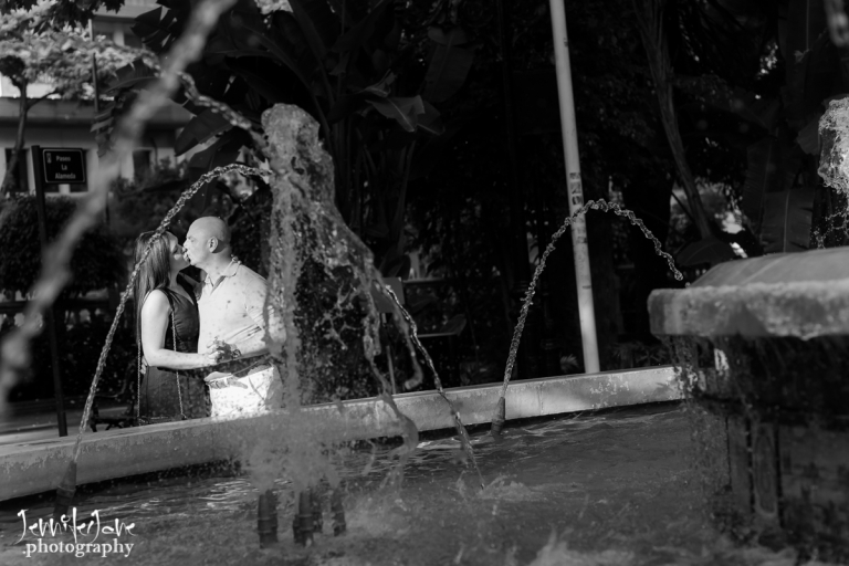 engagement-photography-shoot-marbella-old-town