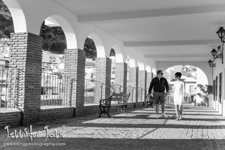 engagement photography shoot marbella photographer jennifer jane